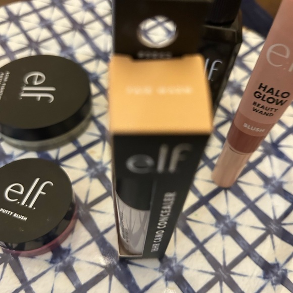 ELF makeup bundle - Picture 2 of 6